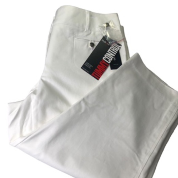 Style & Co. Pants - NWT Style & Co Tummy Control White Capri Size 12